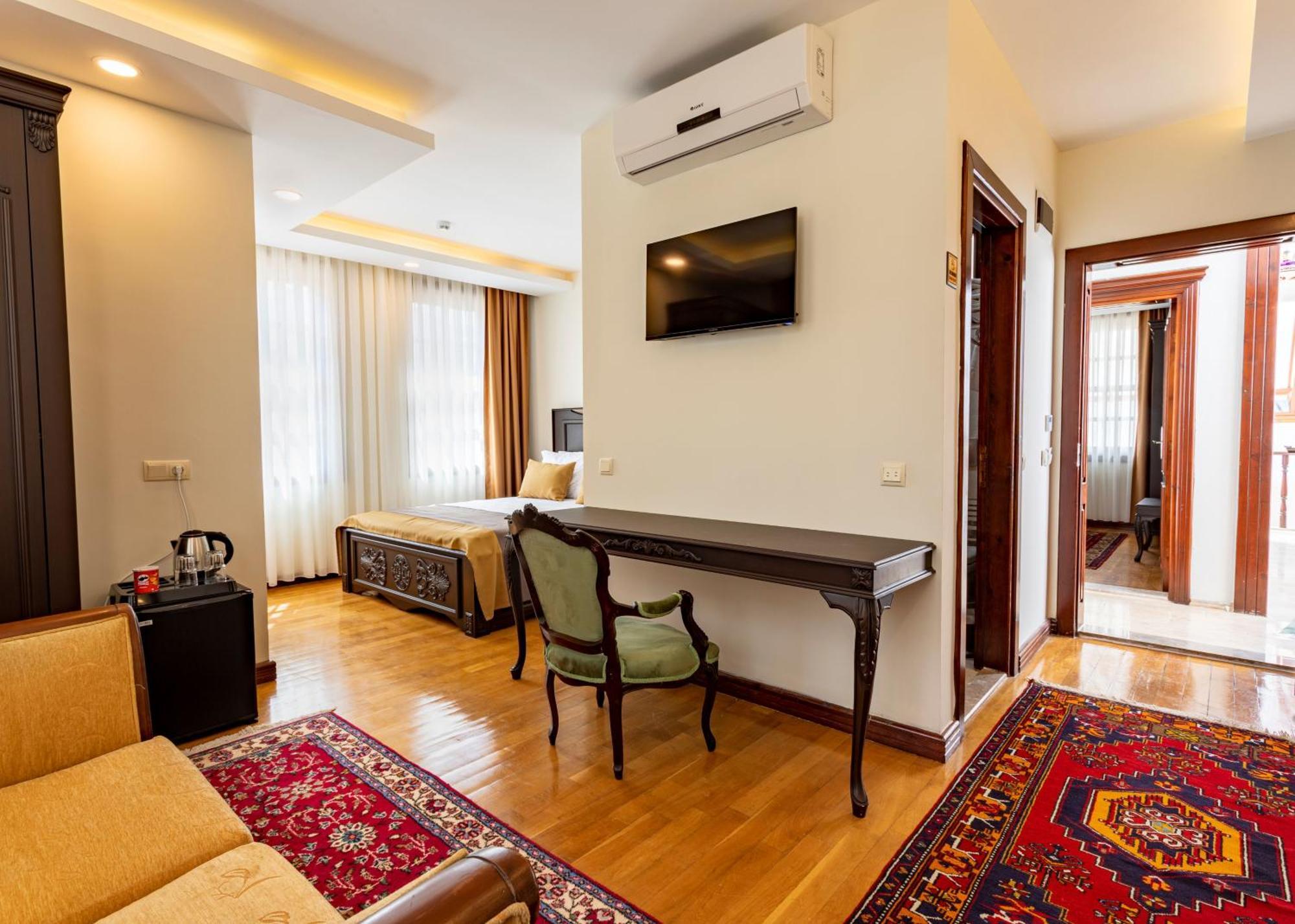 Woo Town Suites Antalya Kültér fotó